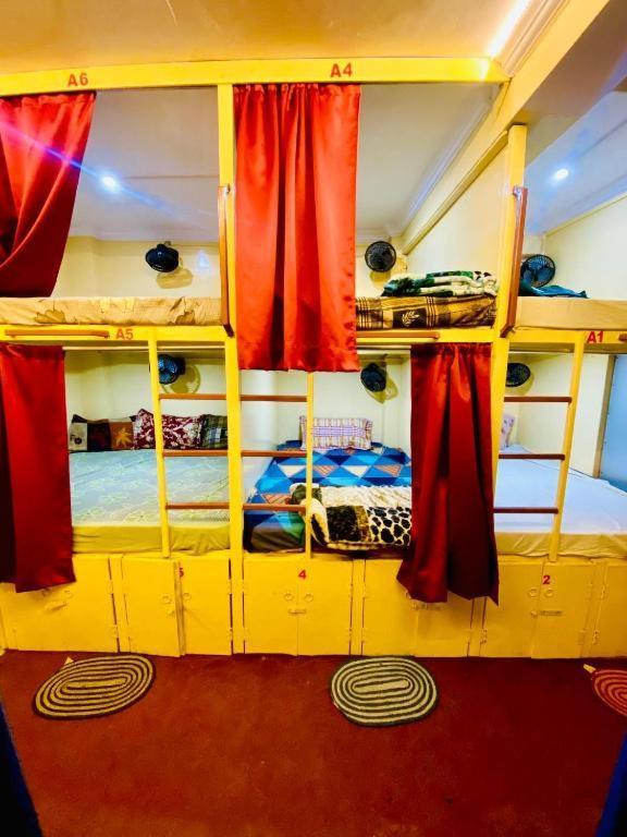 Namo Guest House Only For Indians Varanasi Eksteriør bilde