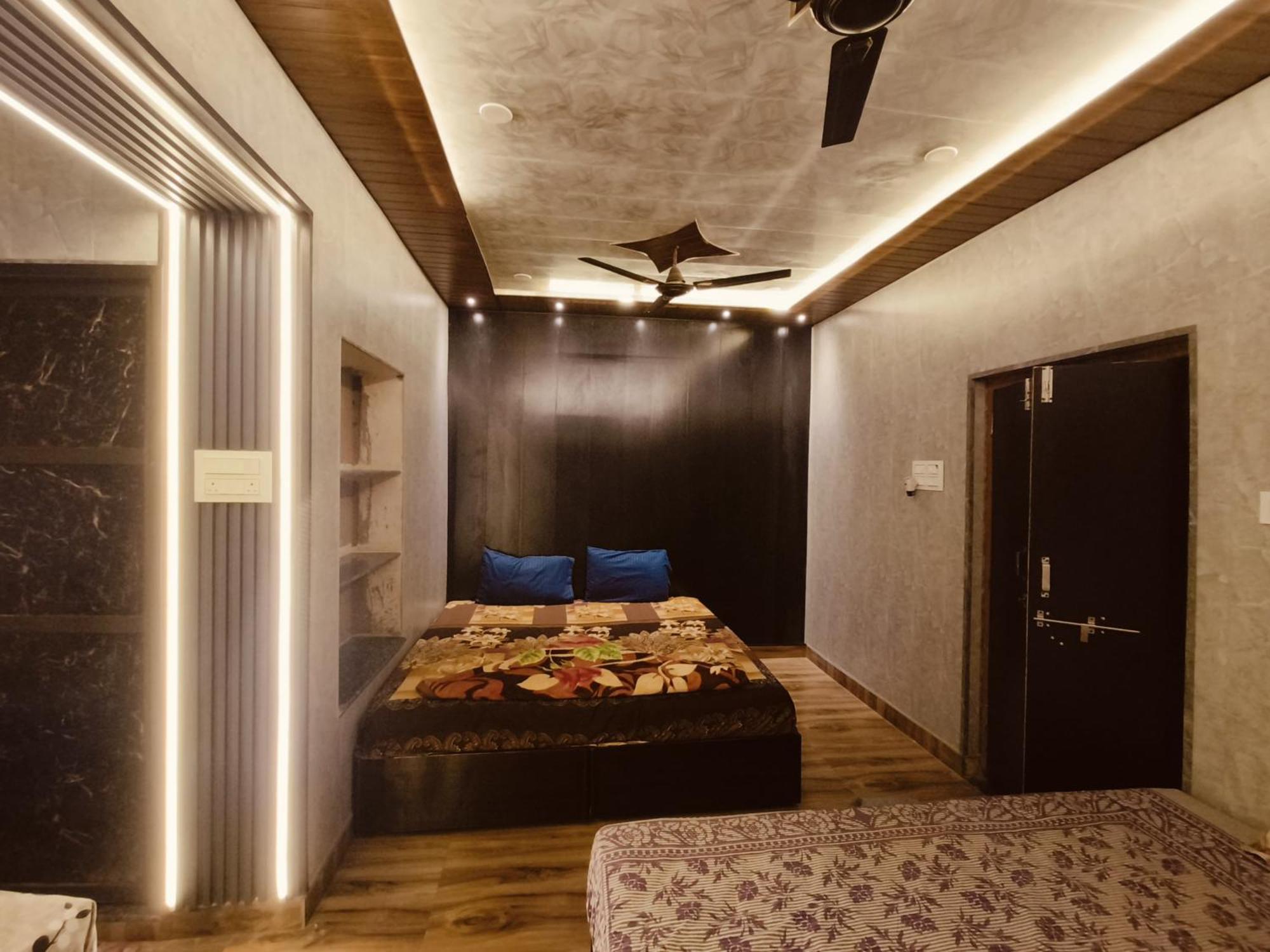 Namo Guest House Only For Indians Varanasi Eksteriør bilde